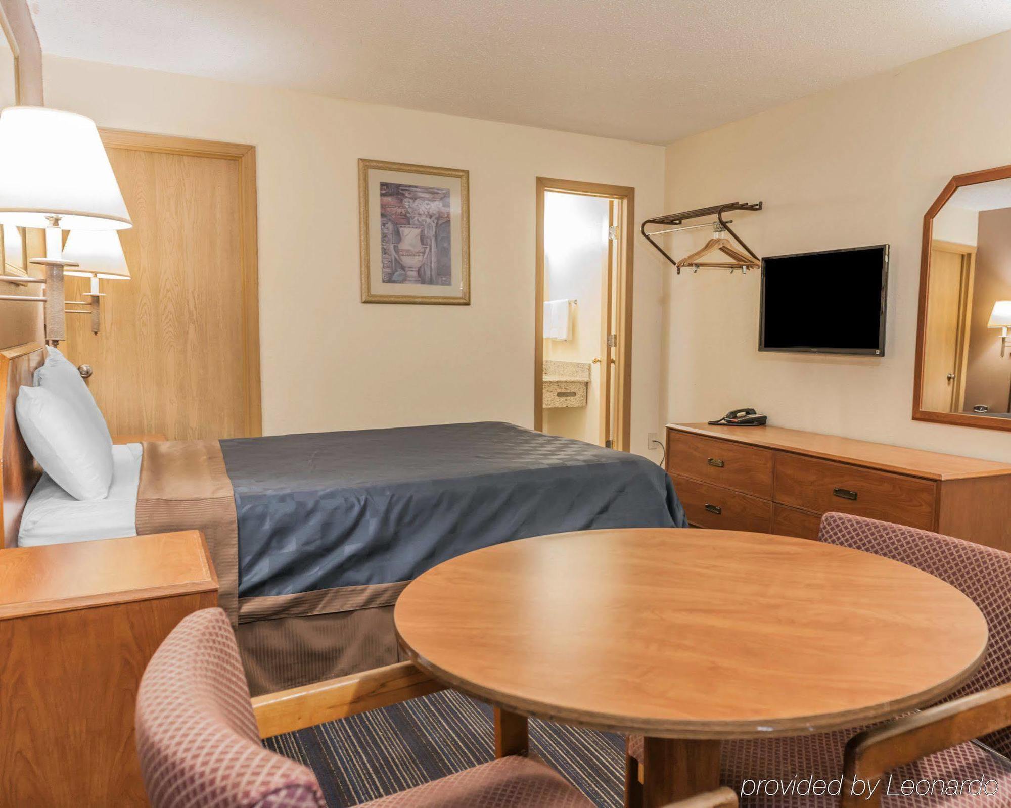 Econo Lodge Cloverdale Extérieur photo